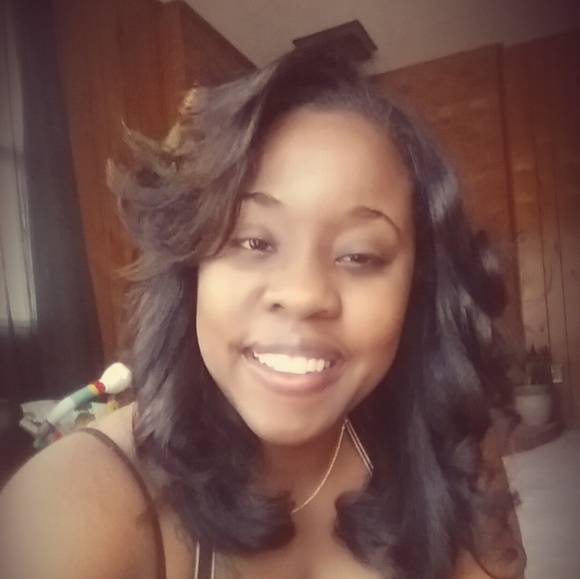 Meet your Posher, Sheresa - Picture 1 of 1